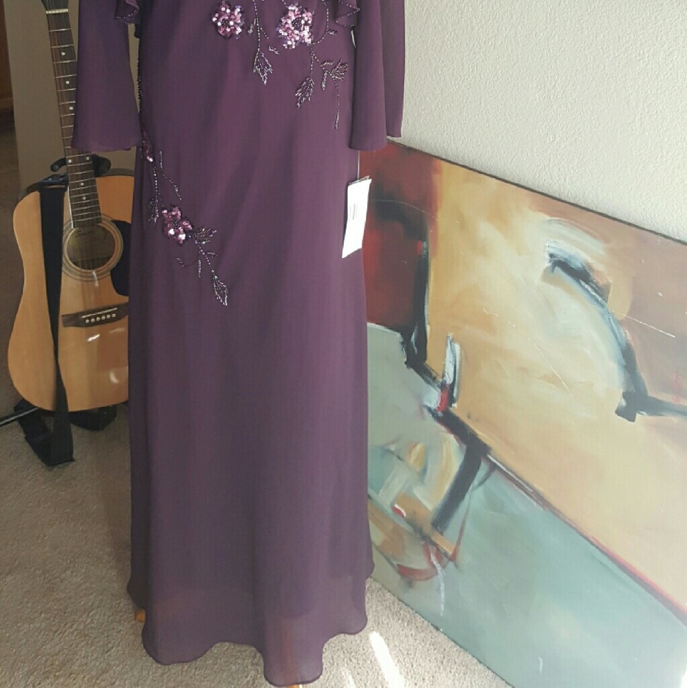 STENAY PURPLE DRESS - Picture 4 of 4